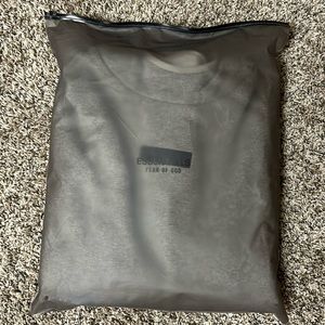 Men’s XL Fear of God Essentials Dark Heather Oatmeal Hoodie 2023.